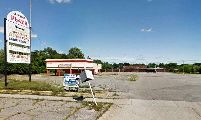 K-Mart (Kmart) - Pontiac - 7 S Glenwood Ave  (newer photo)